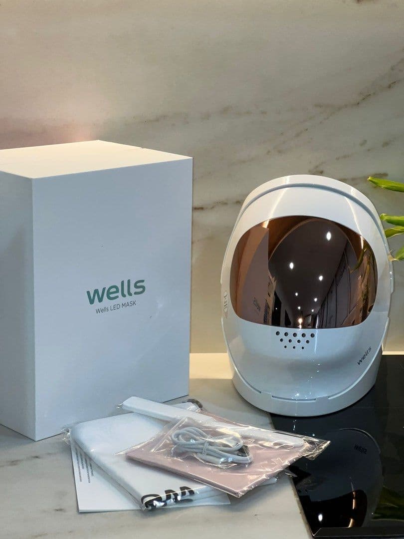 Wells LED Face Mask